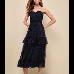 Lulu’s Elegant Navy Strapless Dress